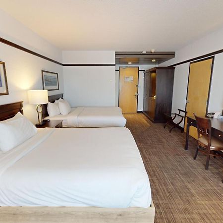 Hotel Le Montagnais Chicoutimi Kültér fotó