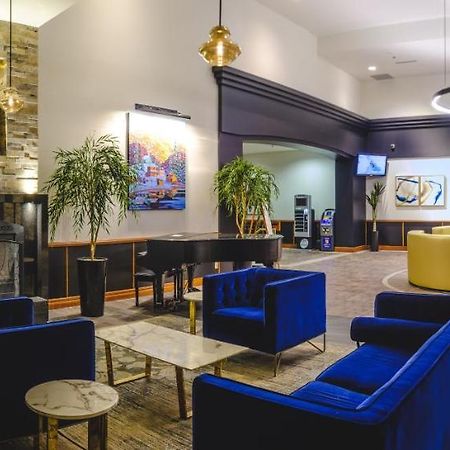 Hotel Le Montagnais Chicoutimi Kültér fotó