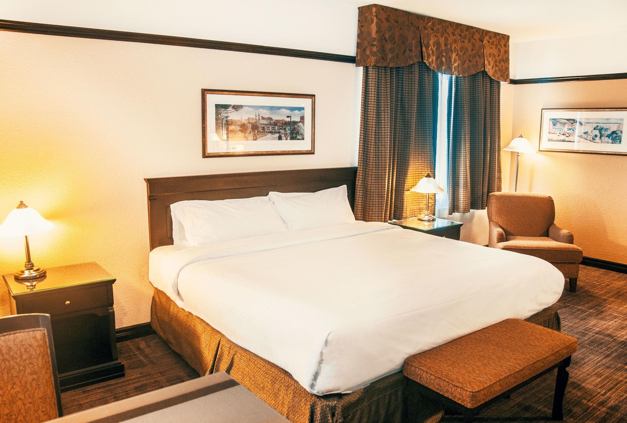 Hotel Le Montagnais Chicoutimi Kültér fotó