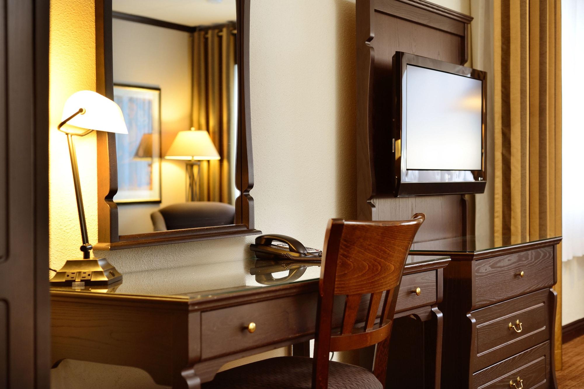 Hotel Le Montagnais Chicoutimi Kültér fotó