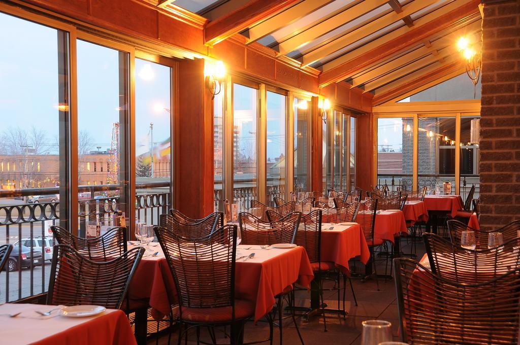 Hotel Le Montagnais Chicoutimi Kültér fotó