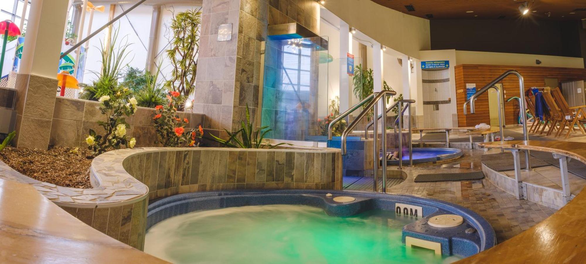 Hotel Le Montagnais Chicoutimi Kültér fotó