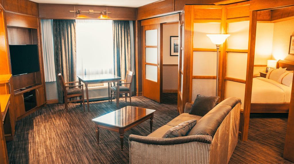Hotel Le Montagnais Chicoutimi Kültér fotó