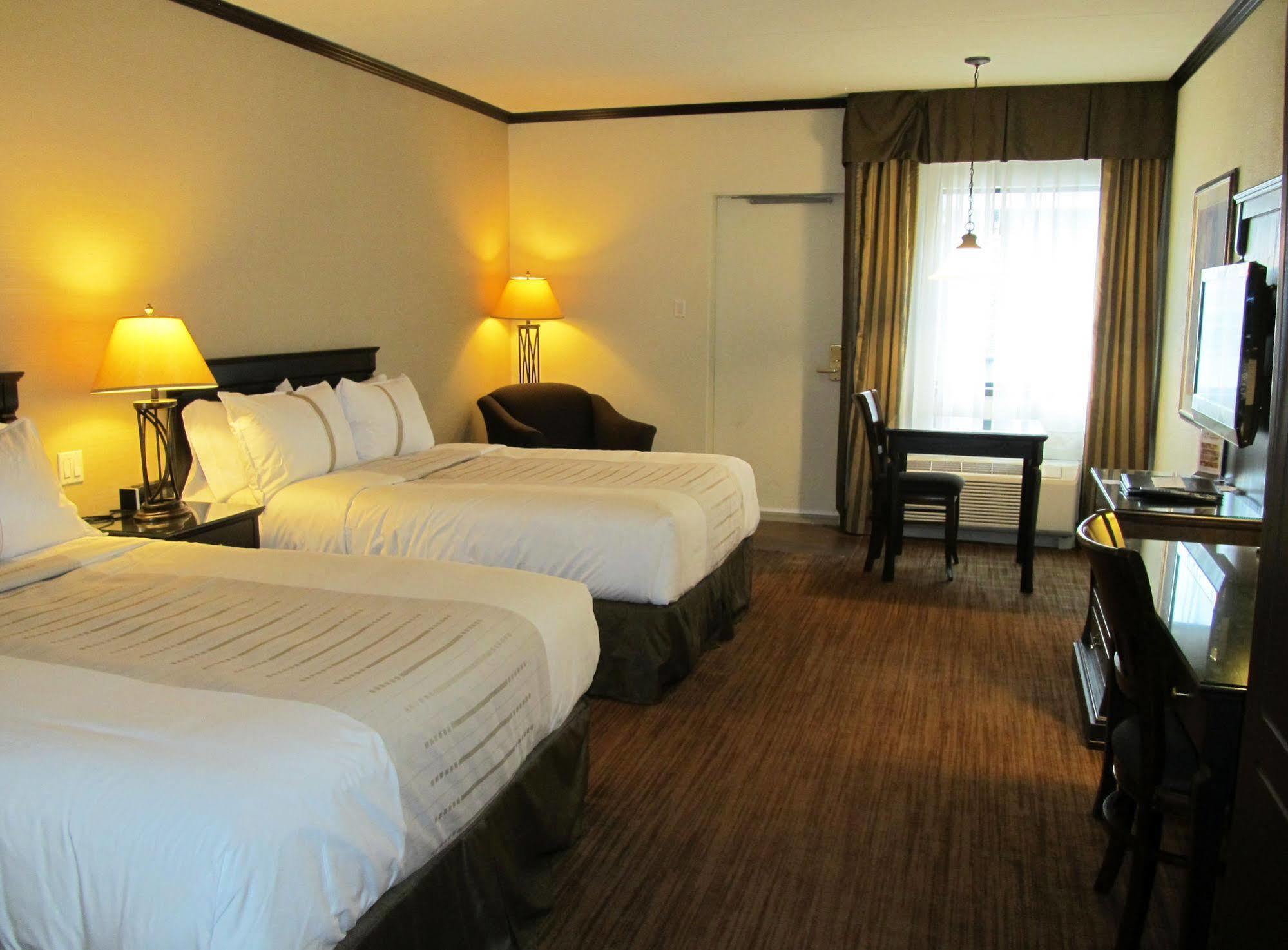 Hotel Le Montagnais Chicoutimi Kültér fotó