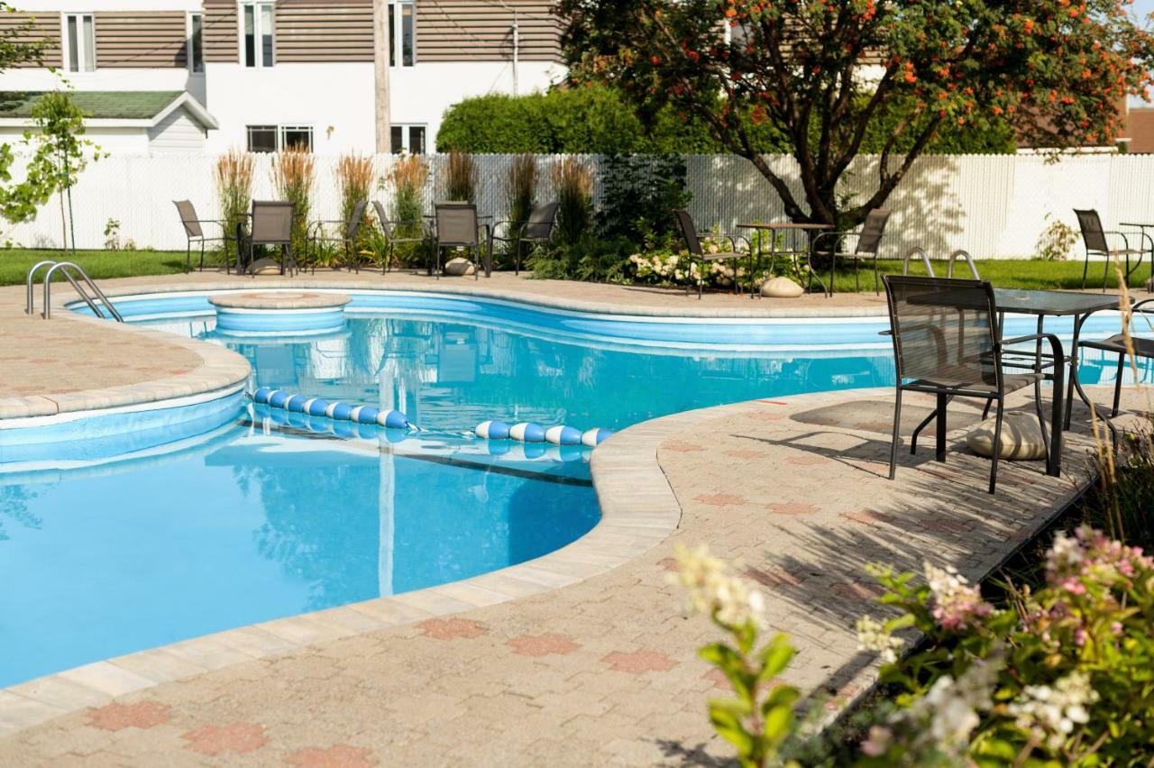Hotel Le Montagnais Chicoutimi Kültér fotó
