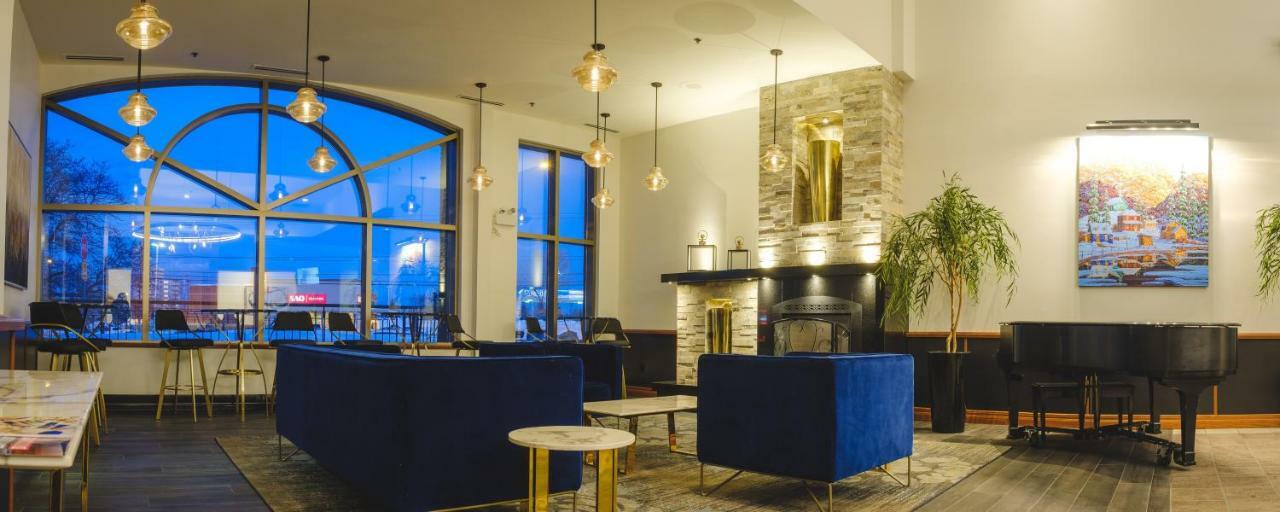 Hotel Le Montagnais Chicoutimi Kültér fotó