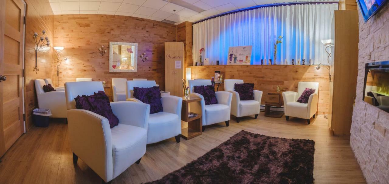 Hotel Le Montagnais Chicoutimi Kültér fotó